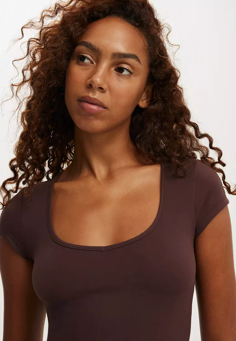 Hold Me Short Sleeves Tee