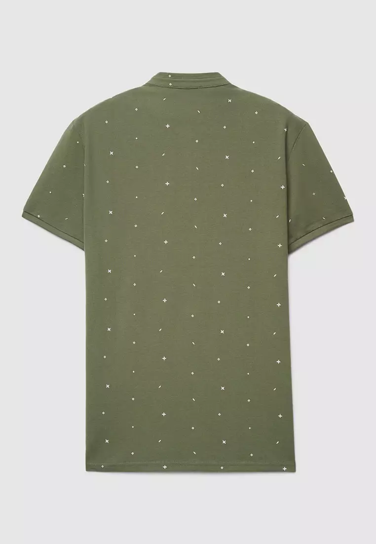 Man Short-Sleeved T-Shirt