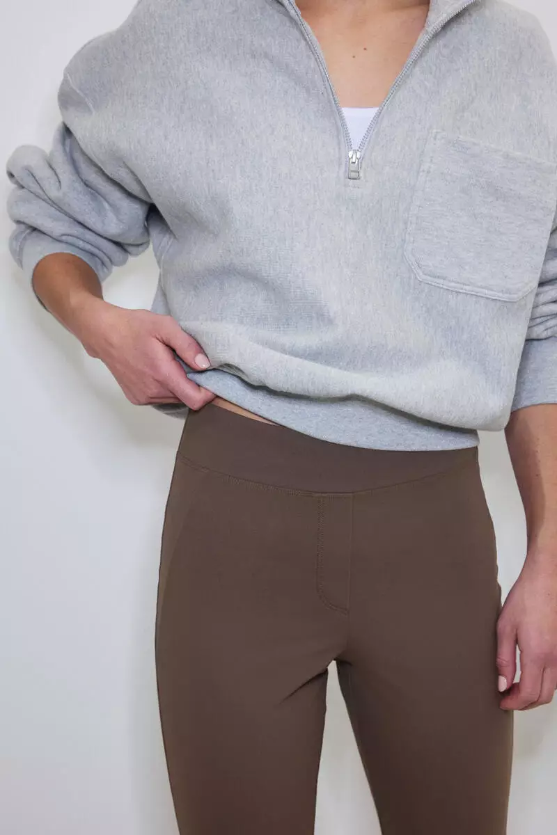 Four-way Stretch Flared Trousers