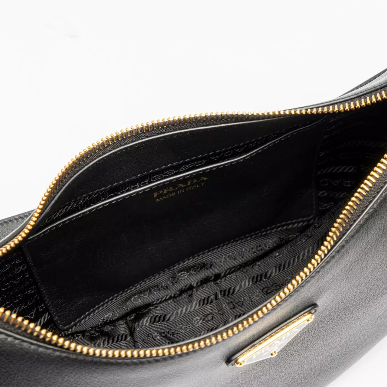 Arqué Small Shoulder Bag Black