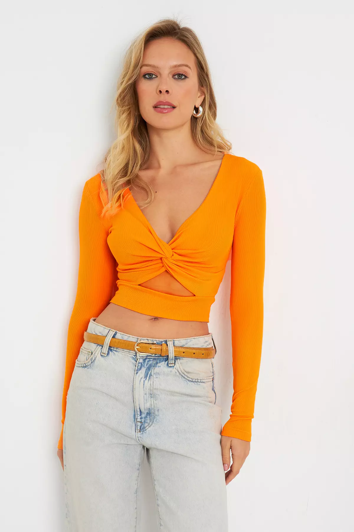 Front Knot Crop Blouse