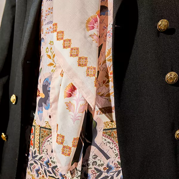VZ Seralya Scarf