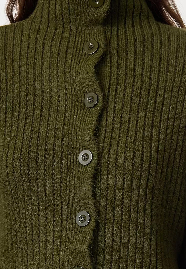 Khaki Crop Soft Textured Stand Collar Knitwear Cardigan TWOAW22HI0174