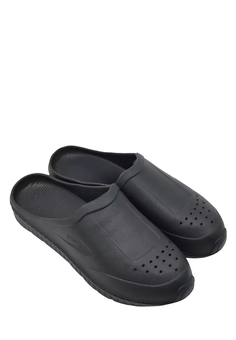 Waterproof slip on sandals on sale