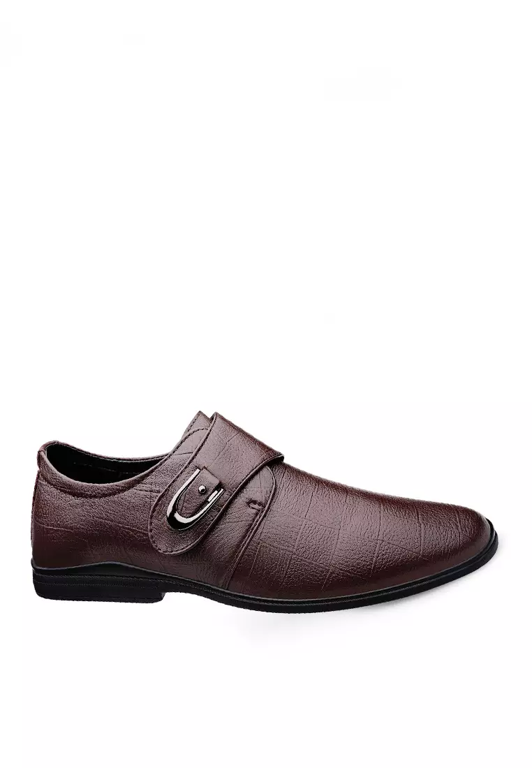 Discount on Twenty Eight Shoes  shoes - SKU: VANSA Top Layer Cowhide Slip-on Business Shoes VSM-F55321