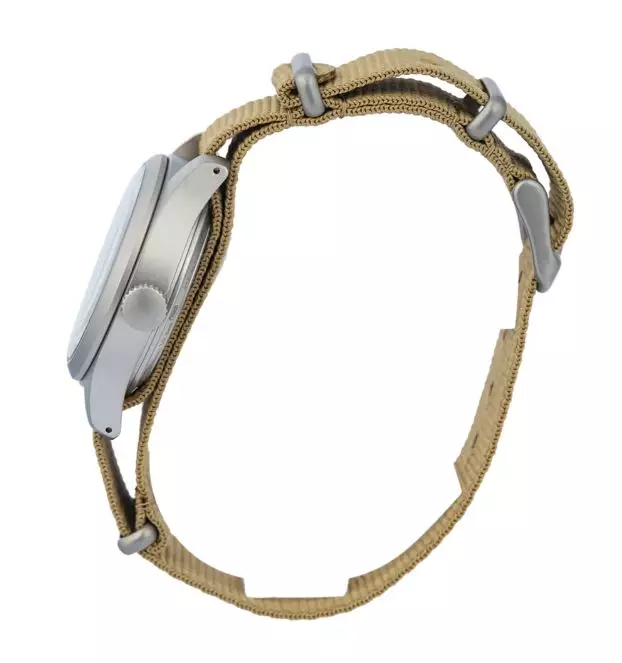 Jam Tangan Pria Seiko 5 Sports SRPJ83 SRPJ83K1 Strap Nylon Taupe Color Mid-Field Sports Style Men Automatic Taupe Dial Color