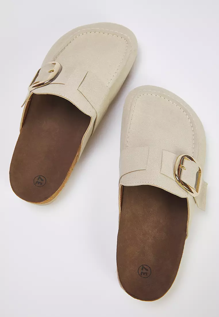 Beige Closed Front Belt Buckle Square Toe Flat Women's Sabo Slippers Takss25Te00000