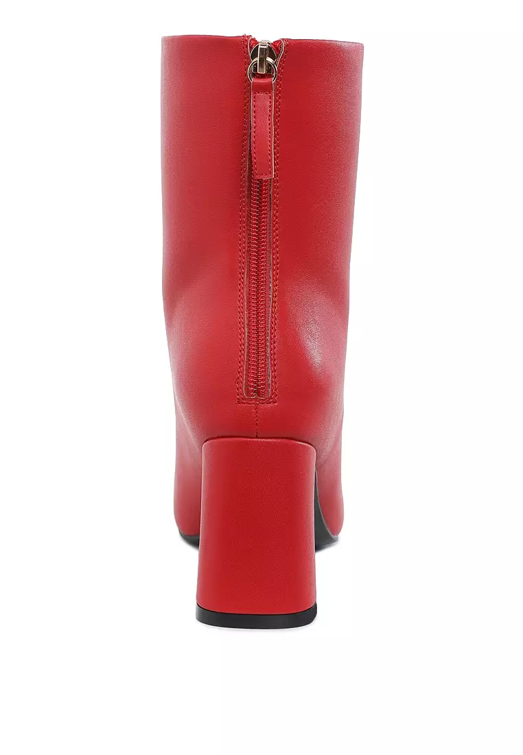 Sepatu bot ujung persegi berbahan kulit imitasi berwarna merah