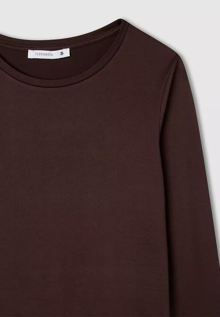 Woman Long-Sleeved T-Shirt