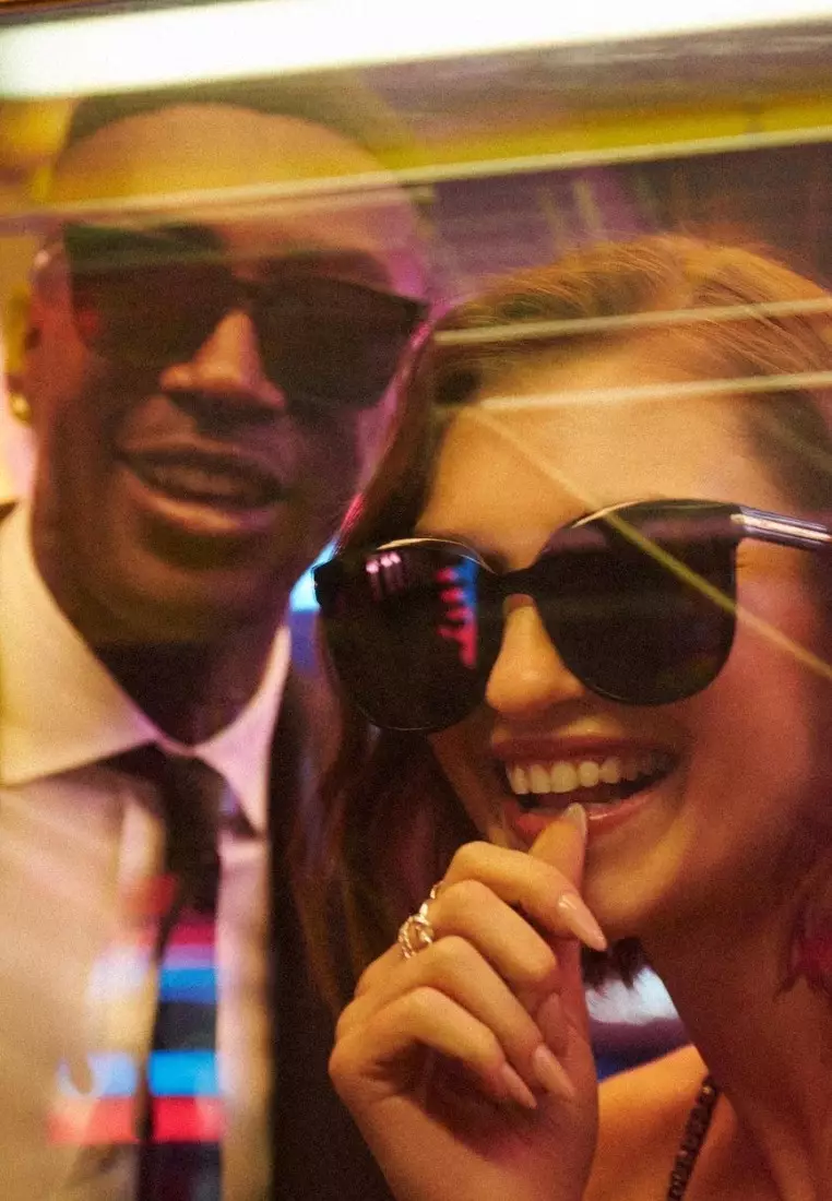 Rent Free Sunglasses - Black/Smoke Polarized