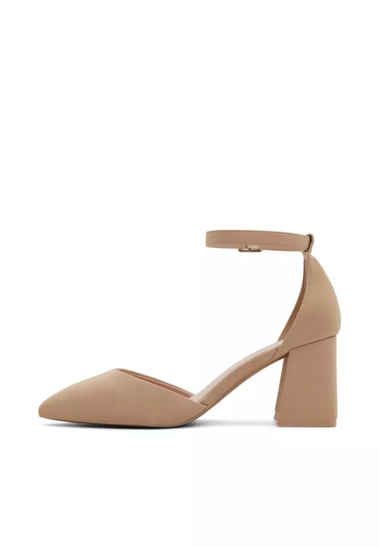 Daliaa Pointed Toe Block Heels