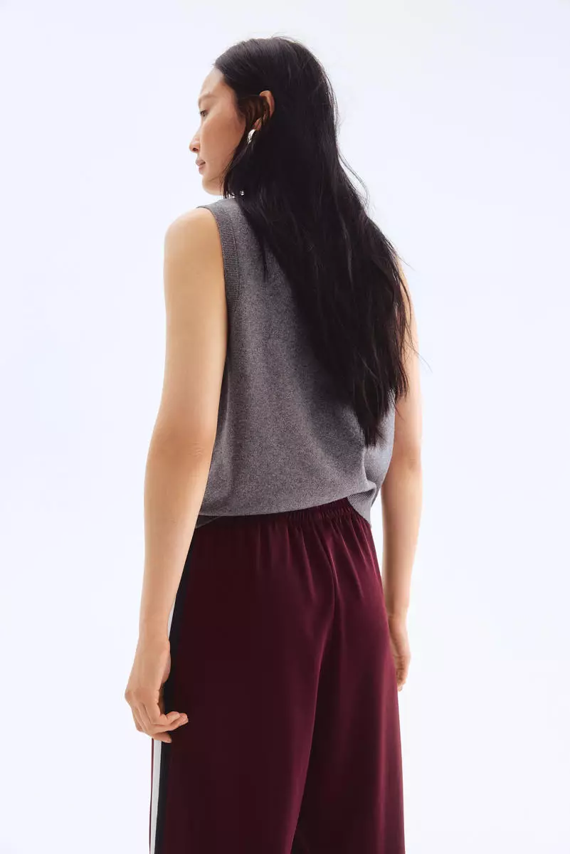 Side-striped track pants