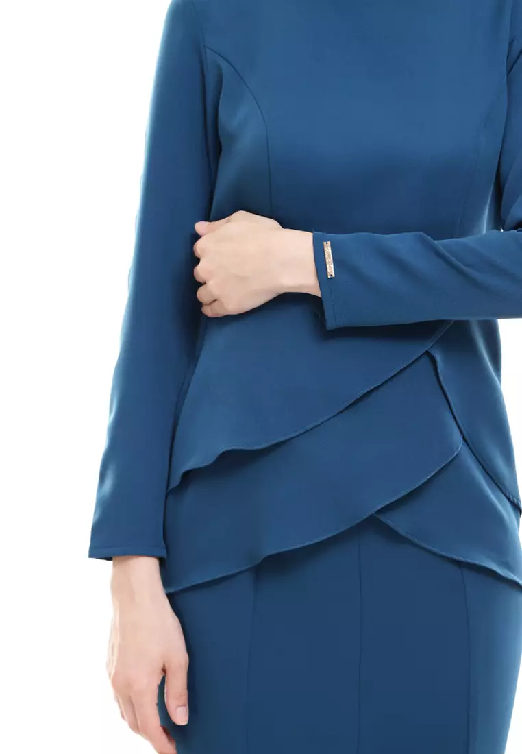 Piyona Kurung in Teal Blue