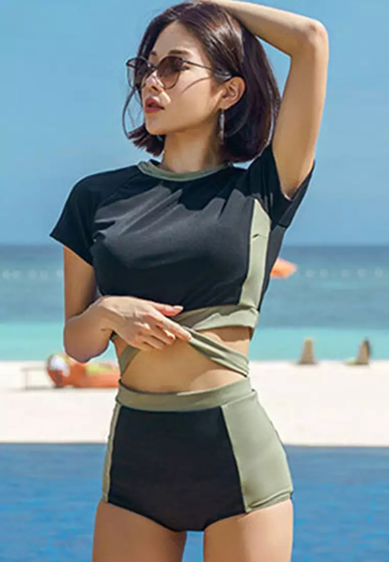 Short-Sleeved High-Waisted Slim Body-Covering Split Swimsuit A22031722