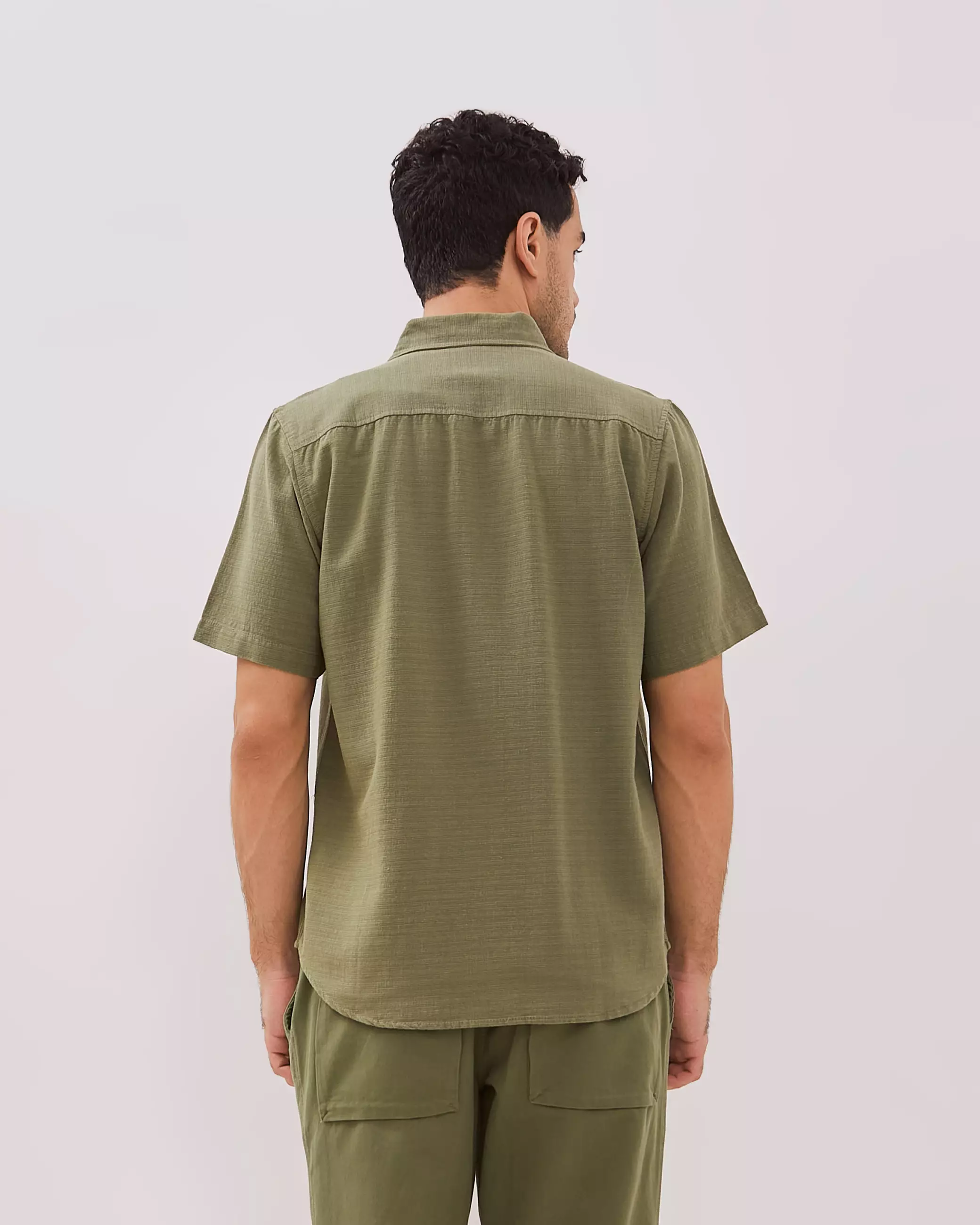 AMK Kemeja Pria Lengan Pendek SHS Andreas Ss Olive