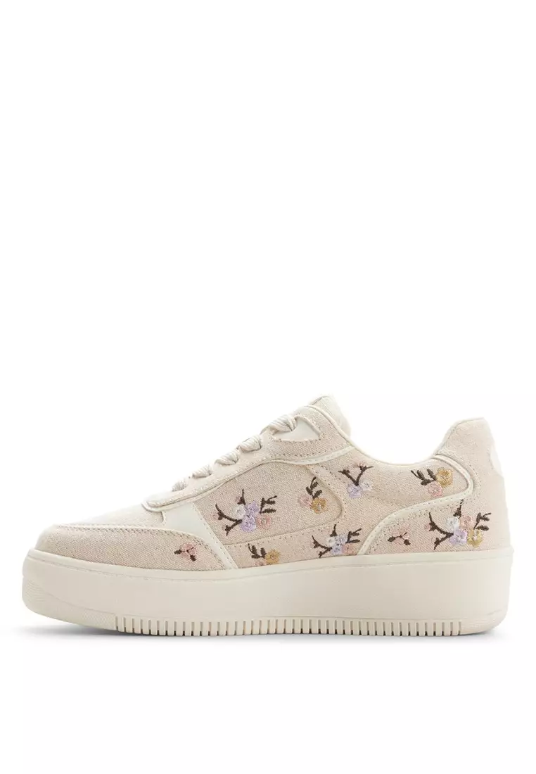 Freshy Sneakers