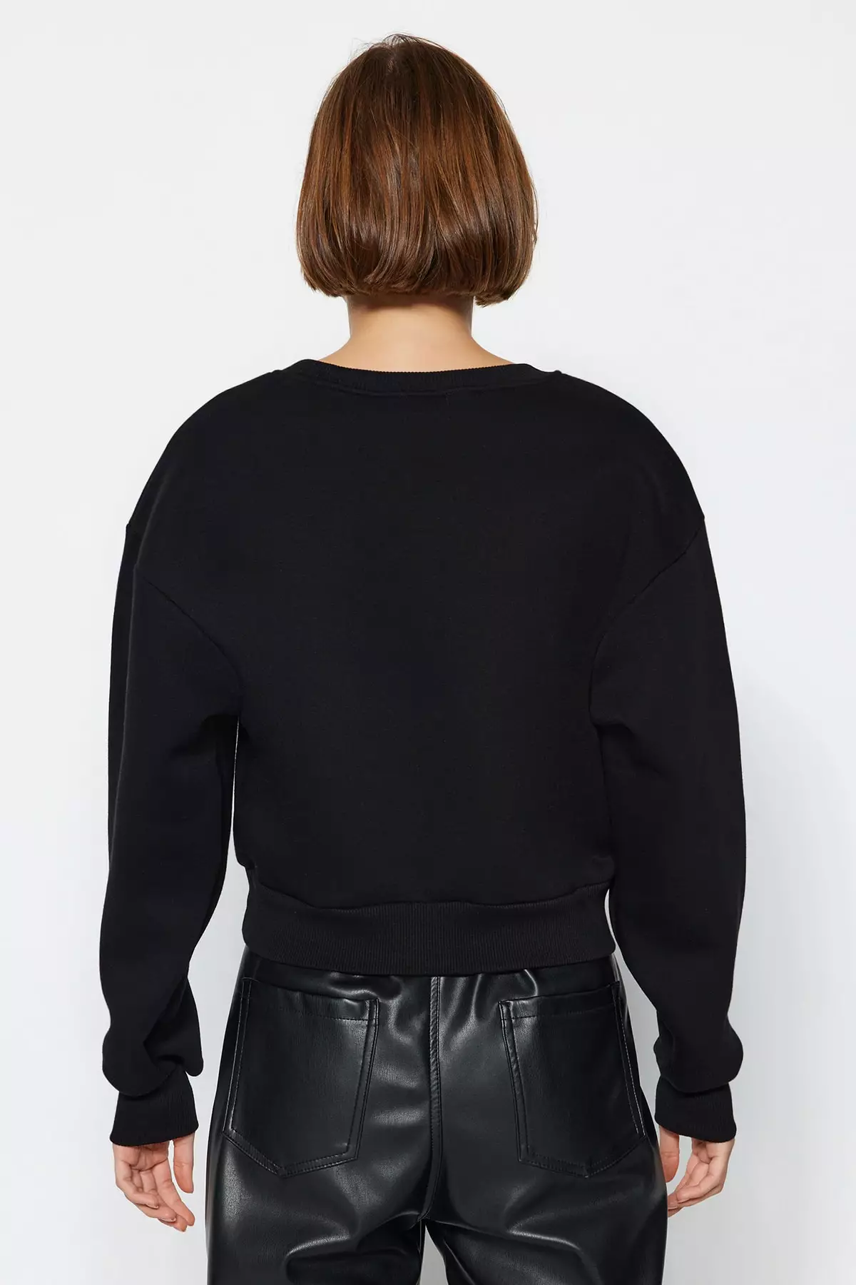 Comfy Crop Basic Sweatshirt