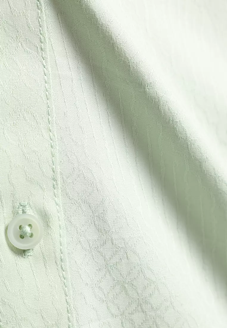 MANZONE - Kemeja Shanghai Lengan Panjang Pria Alvaro Modern Fit - Sage Warna Sage