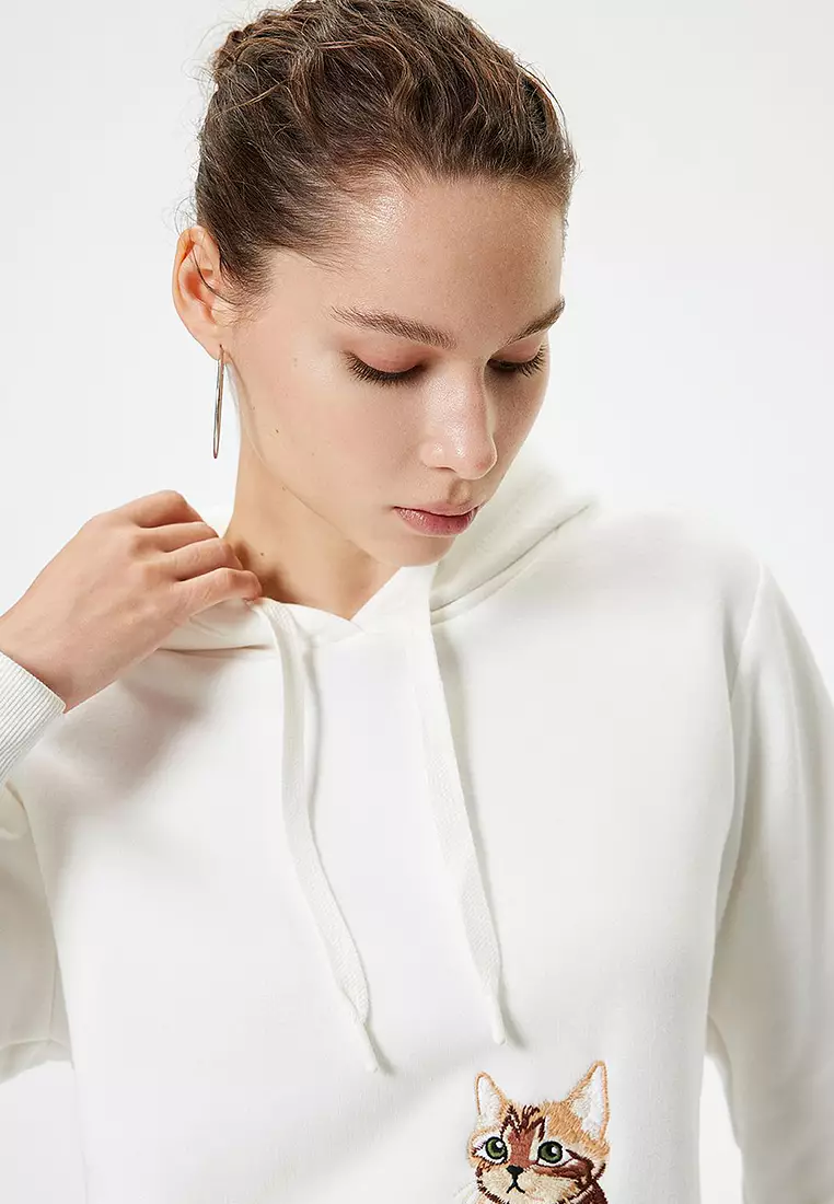 Oversize Hooded Sweatshirt with Pocket Detail and Cat Embroidery
