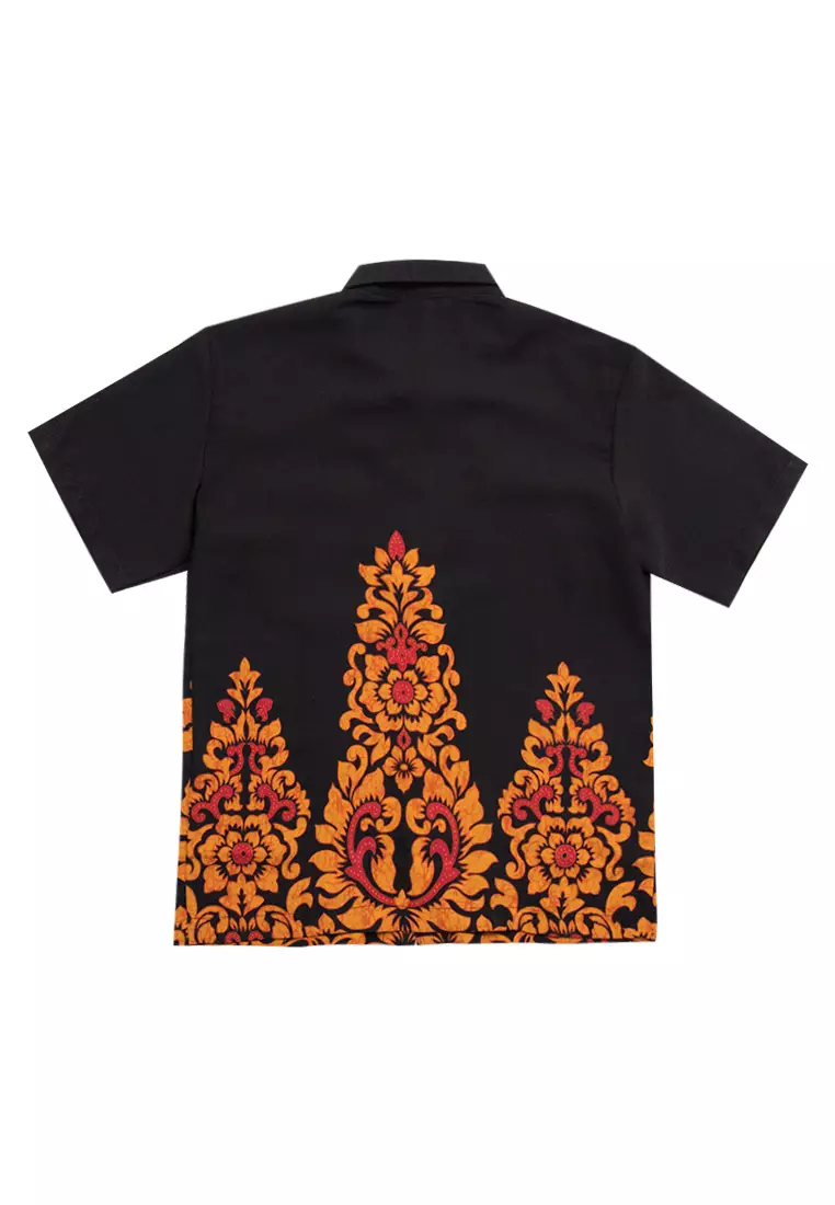 Hem Batik Daun Ukiran