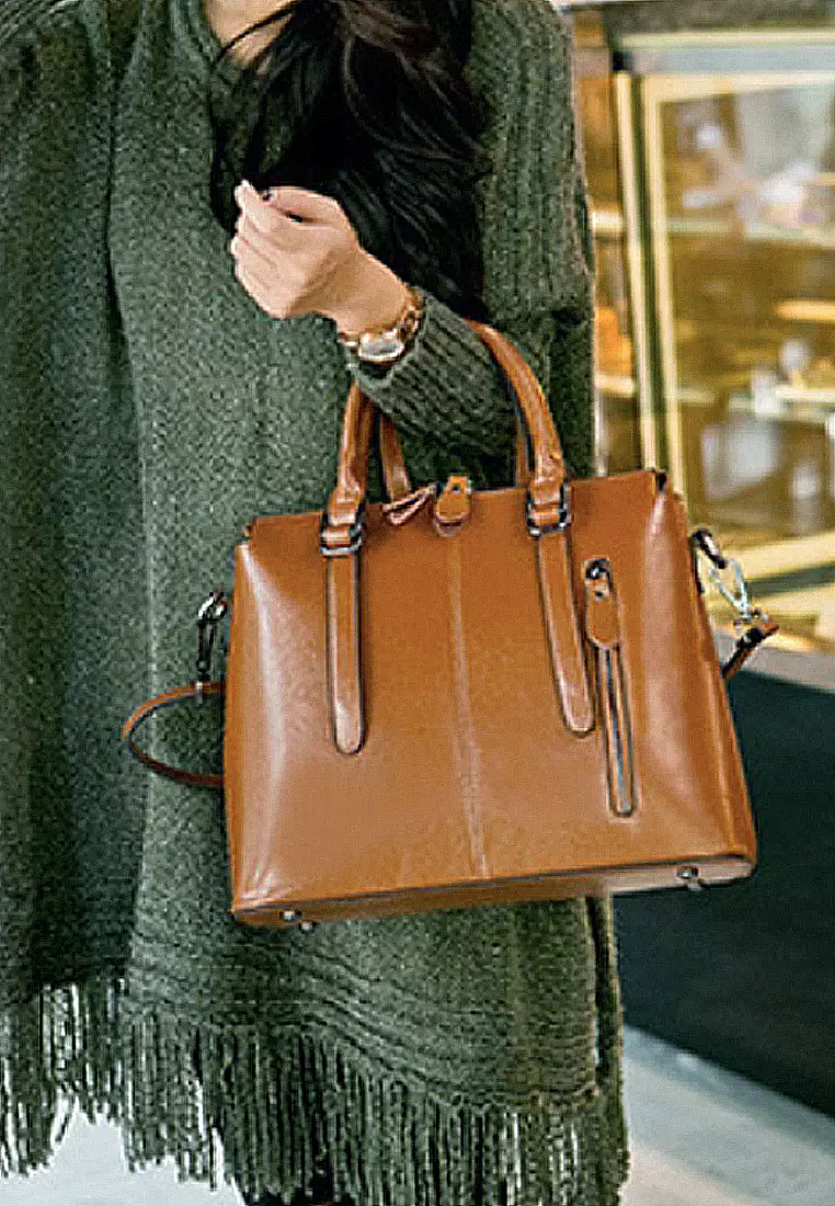 New leather bag store