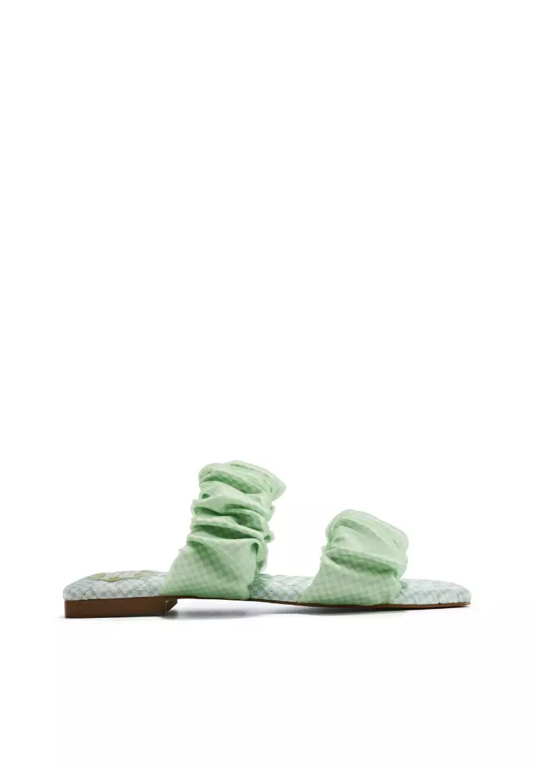 Goldfish sandals top