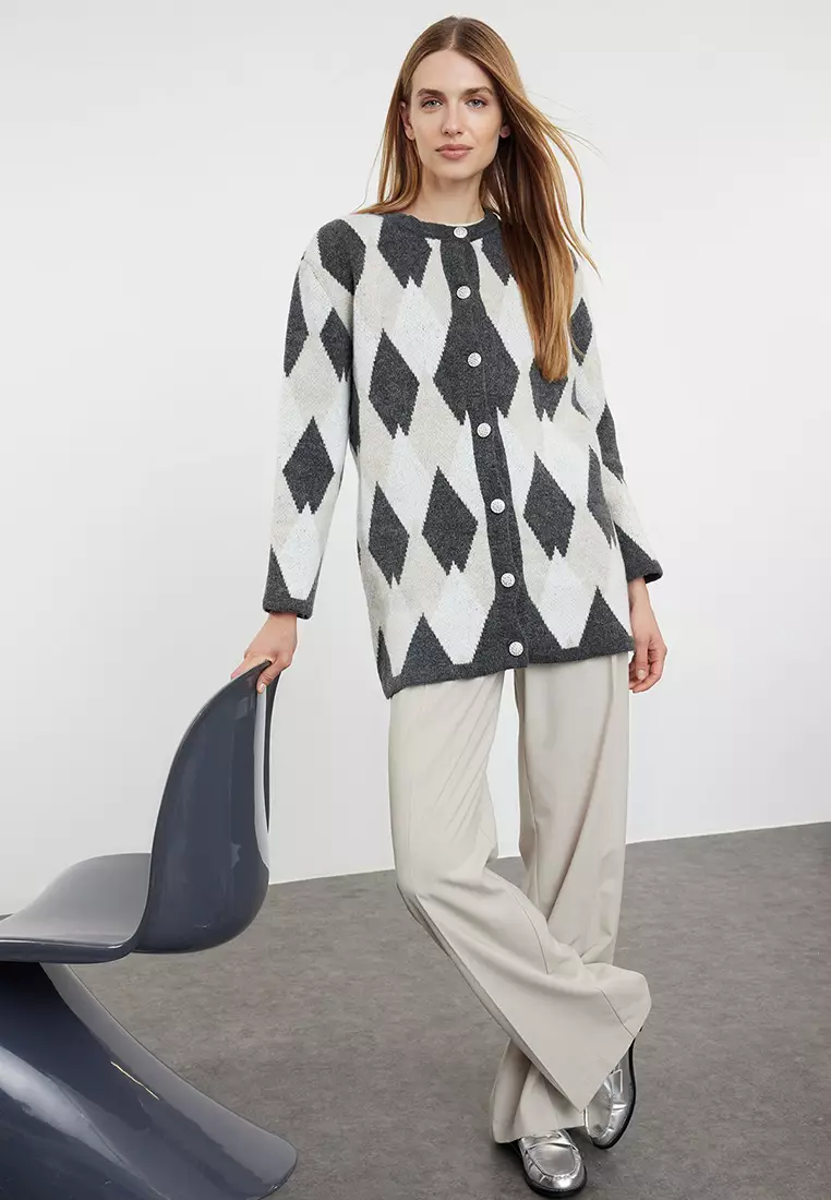 Gray Diamond Patterned Knitwear Cardigan Tctaw25Th00022