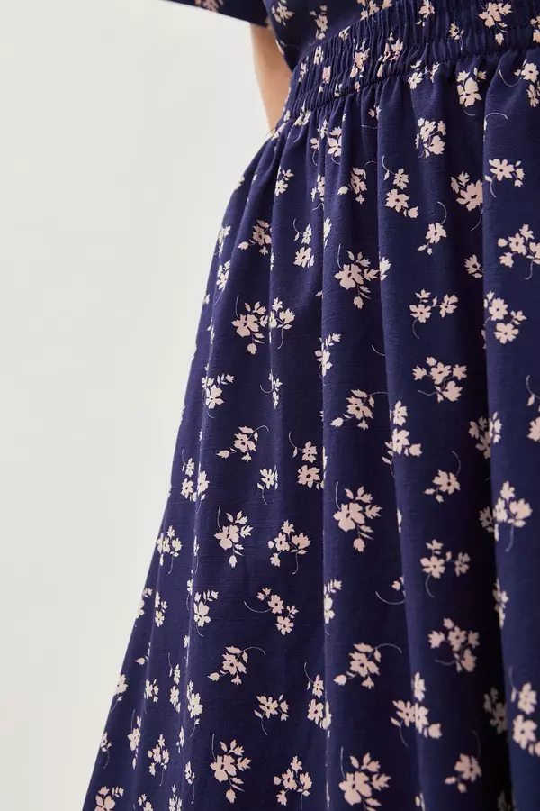 Minimal - Olivia - Rok Midi Motif Bunga - Blue Warna Blue