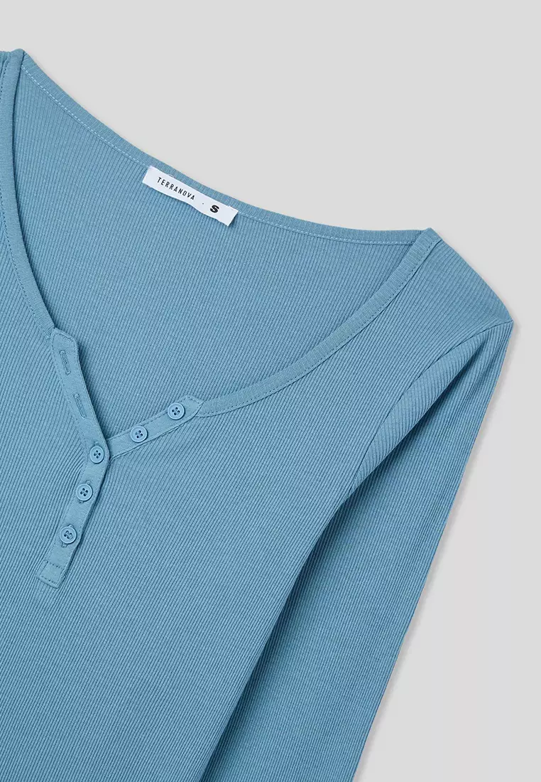 Woman Long-Sleeved Top