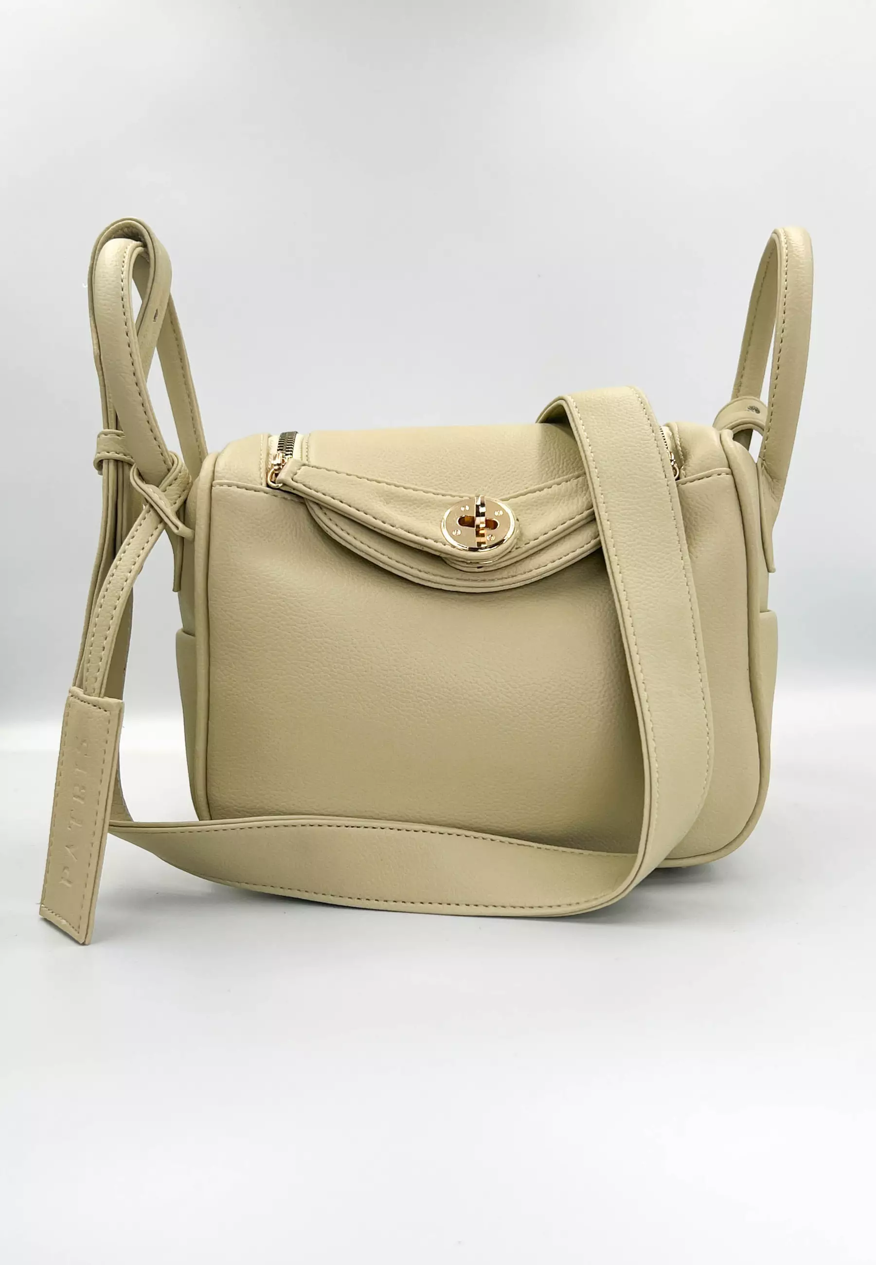 Patris Lyodra Sling Bag / Tas Wanita Selempang