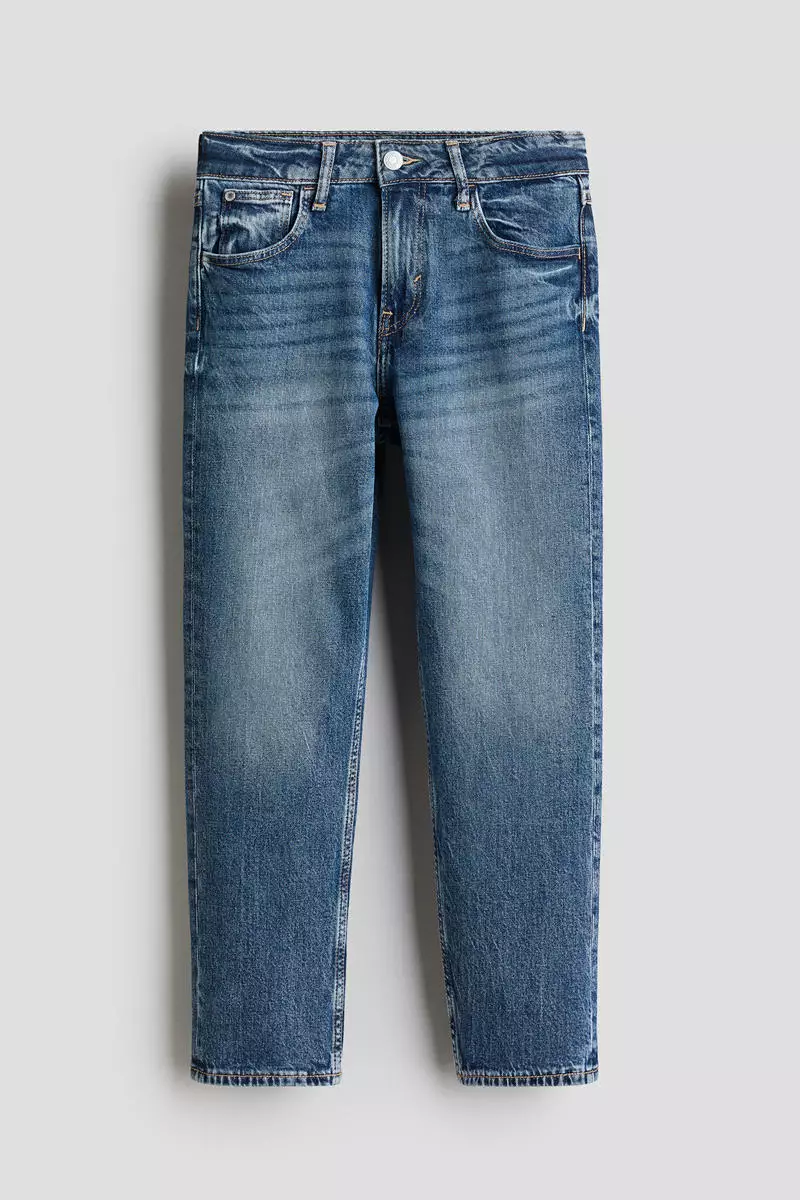 Relaxed Tapered Fit Jeans