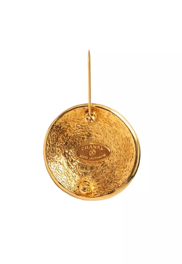 Chanel Pre-Loved Chanel Gold Plated 31 Rue Cambon Round Brooch
