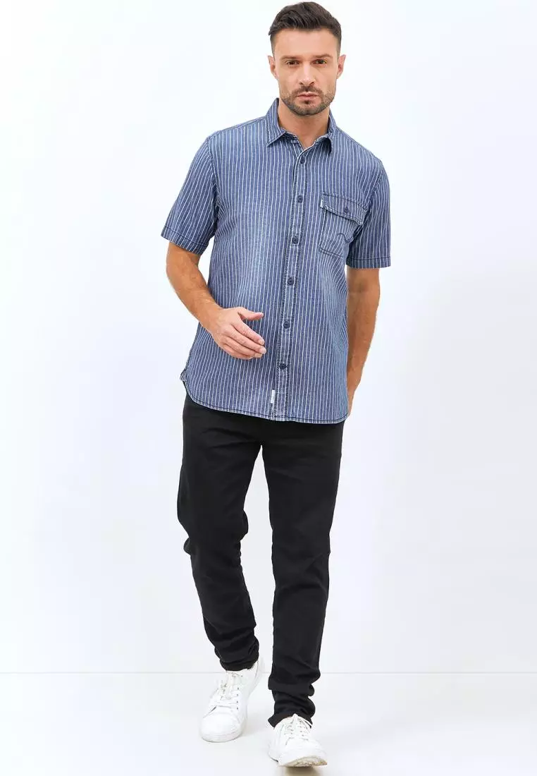 Used 1968 - Juan Kemeja Pria Lengan Pendek