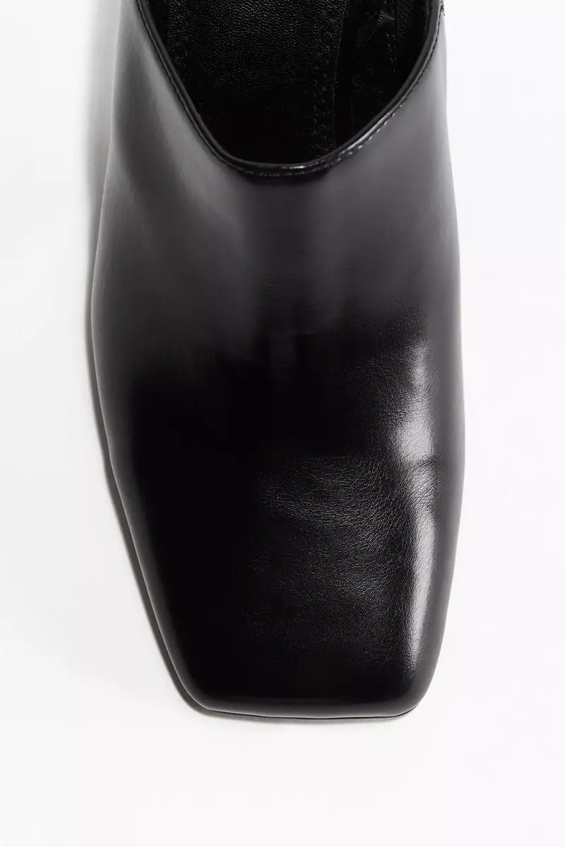 Heeled square-toe mules