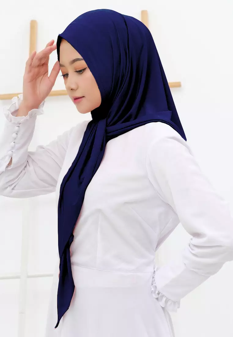 Jilbab Wanita Instan Curve Hijab Navy