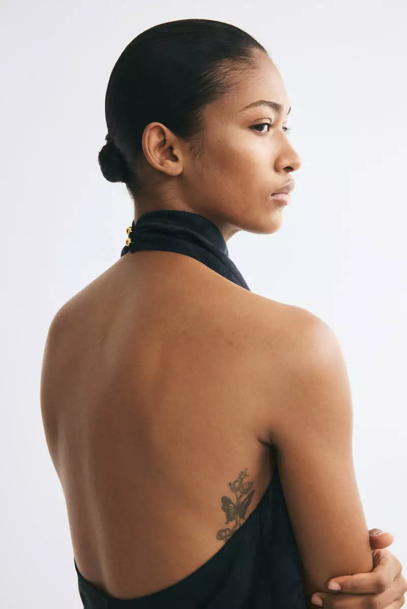 Cowl-neck halterneck top