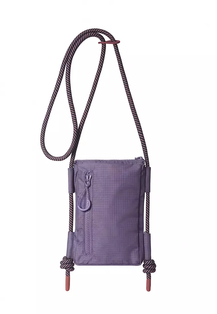 TRAVEL RIPSTOP PHONE POUCH