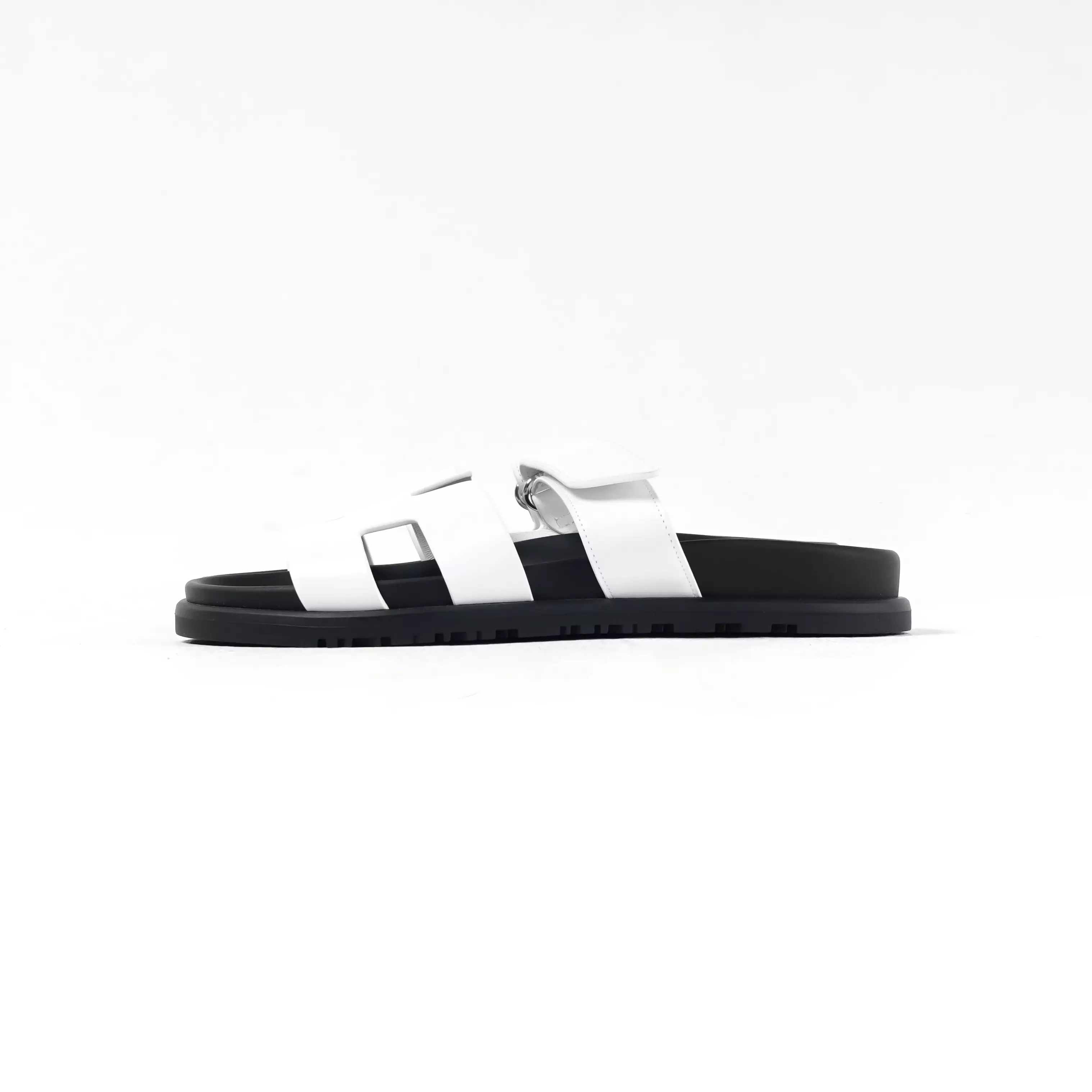 Sandal HERMES CHYPRE WHITE SANDAL 100% ORIGINAL
