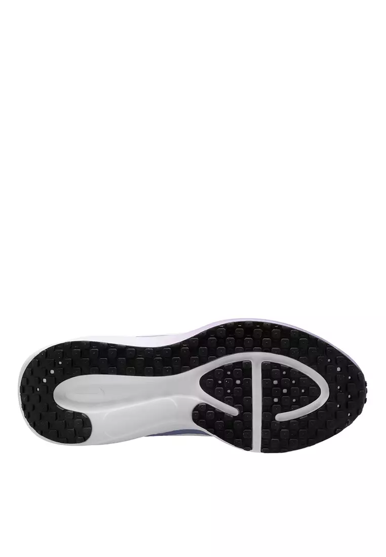 Nike Revolution 8
