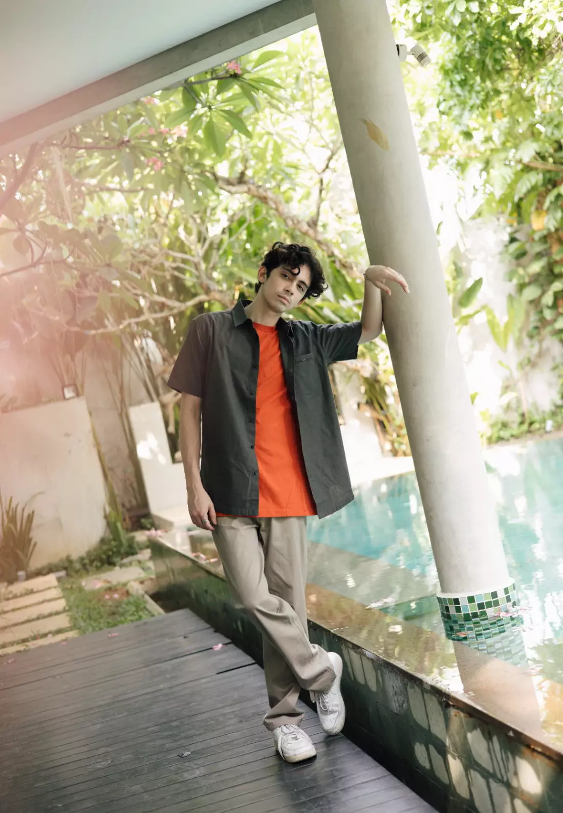 POLICE Kemeja Polos Cotton Twill Slub Hijau Tua Regular Fit Pria