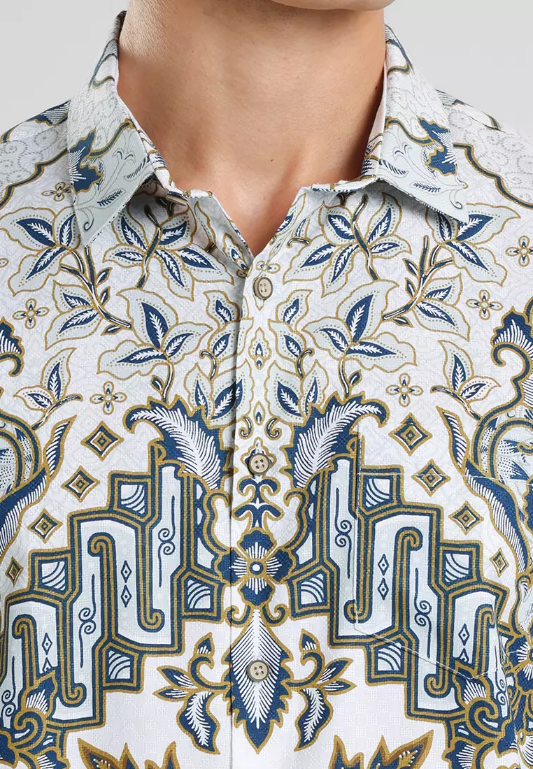 MANZONE - Kemeja Batik Lengan Panjang Pria Wisanggeni Modern Fit - Beige Warna Beige