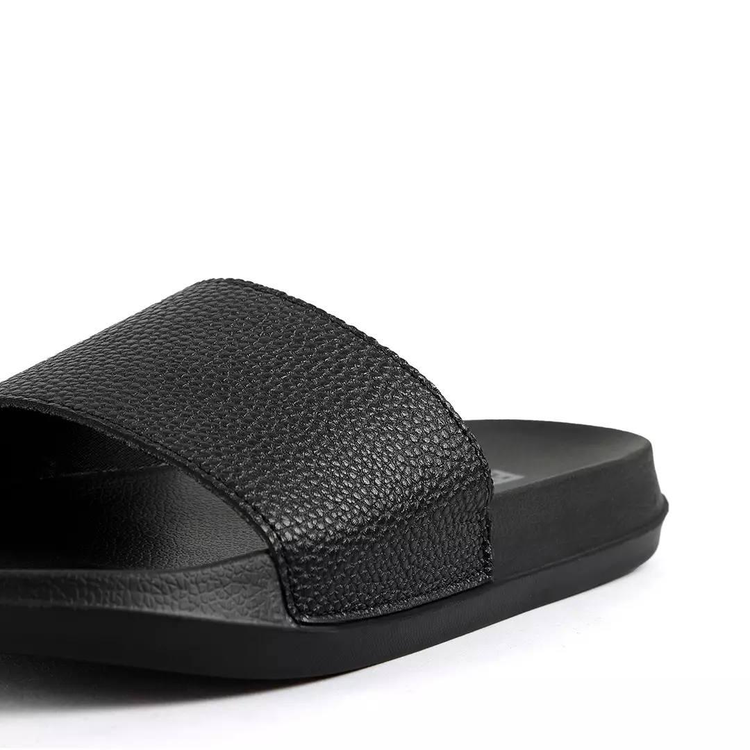 Kojo Black Sandal Pria Slide - Footstep Footwear