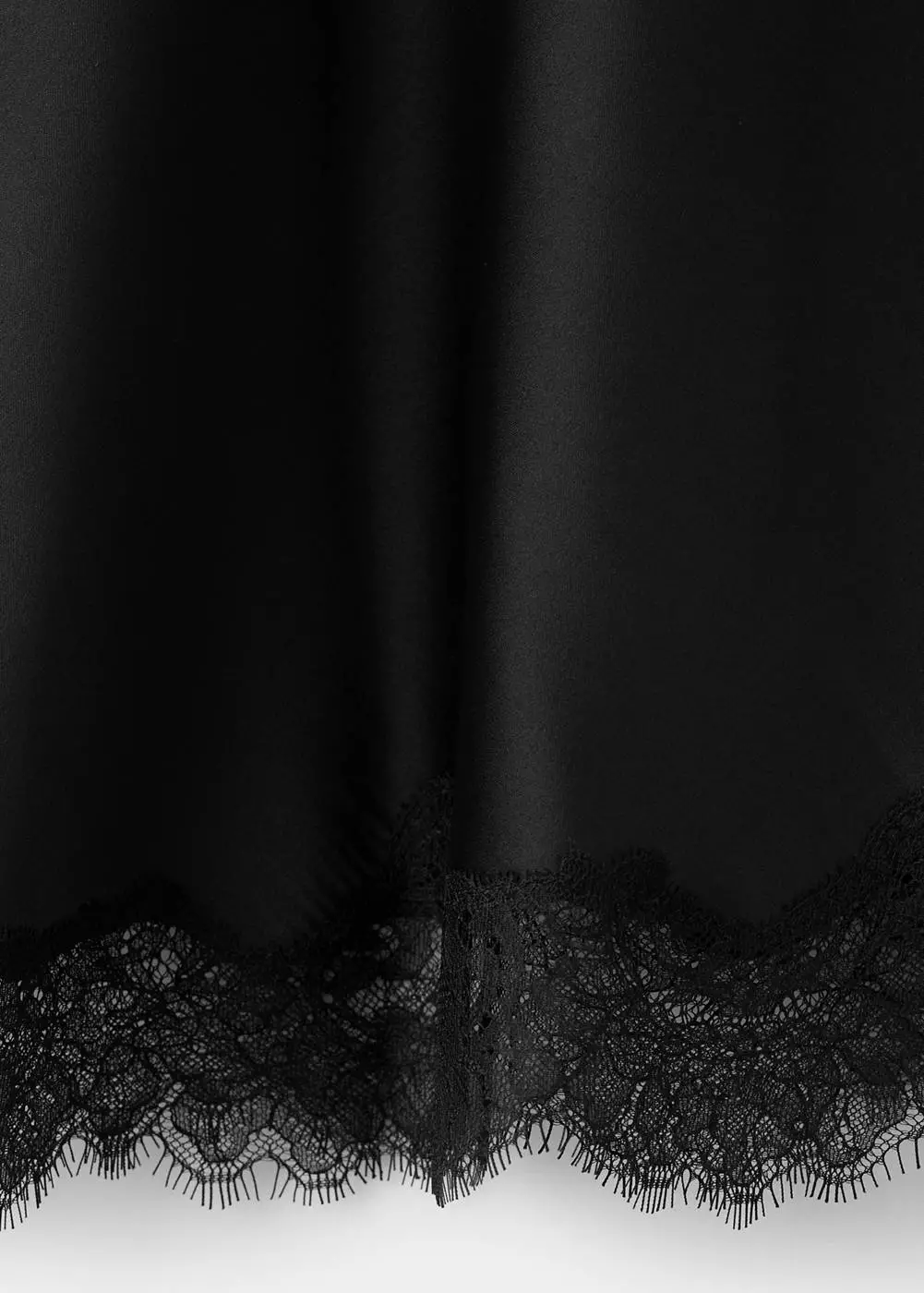 Jual Mango Rok renda satin Original 2025 | ZALORA Indonesia