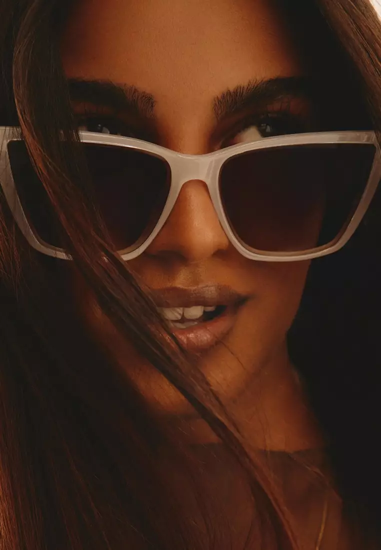 Call The Shots Remixed Sunglasses - Bone/Brown