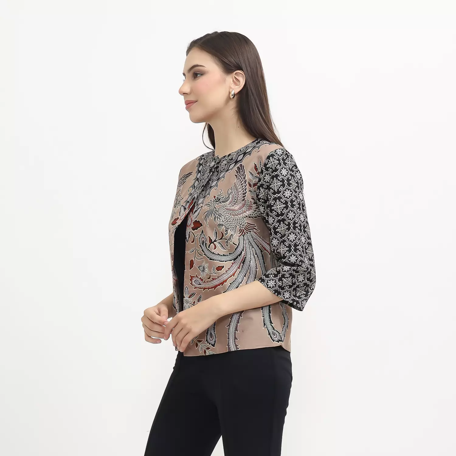 Blazer Batik Wanita - Bhatara Batik Tasya - Atasan Batik Modern Lengan Panjang