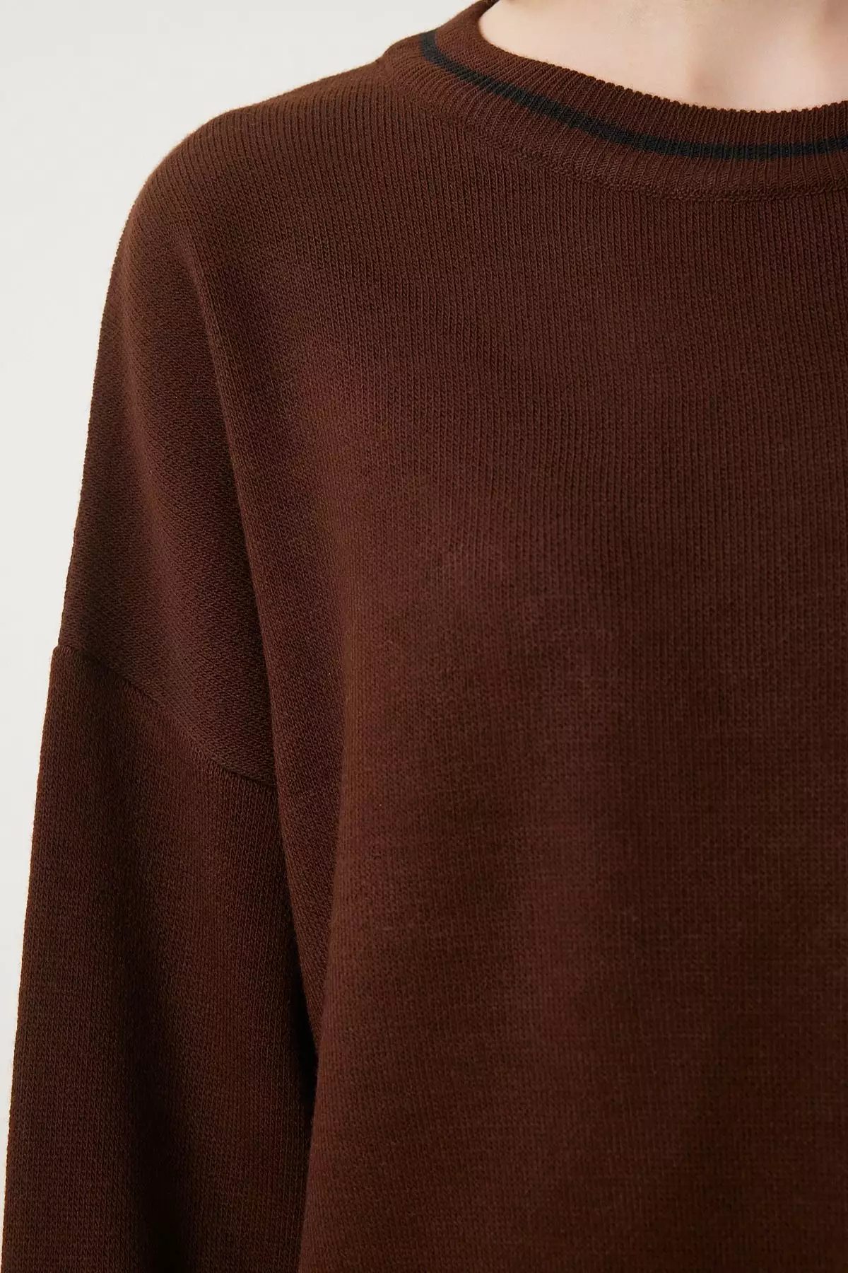 Contrast Trim Jumper