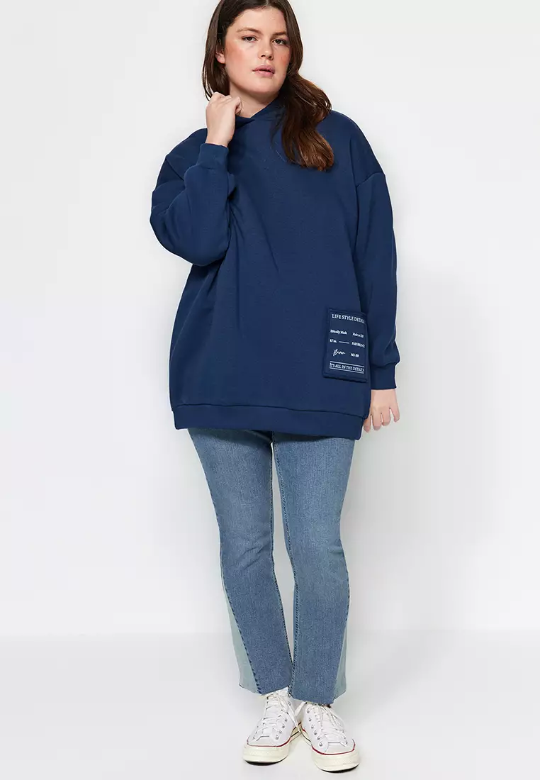Oversize Knitted Sweatshirt With Indigo Embroidery Detail Tbbaw24Ao00018