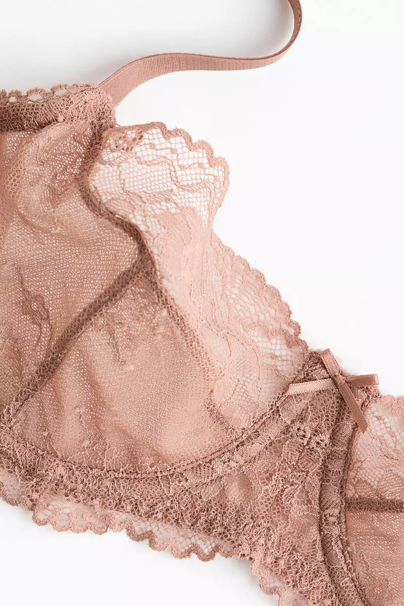 Underwired lace bra