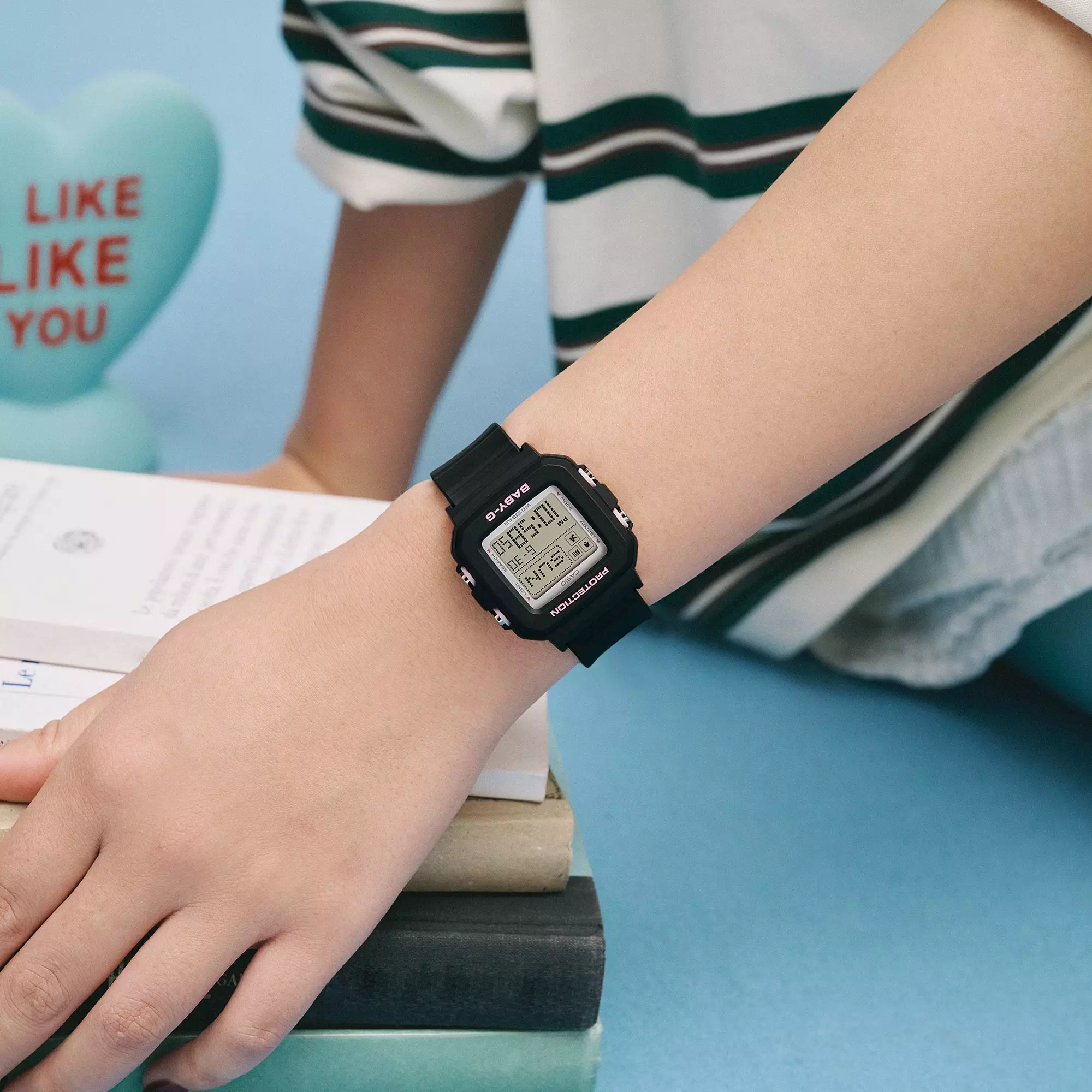 Casio Baby-G Jam Tangan Wanita dengan format Digital BGD-10KH-1DR