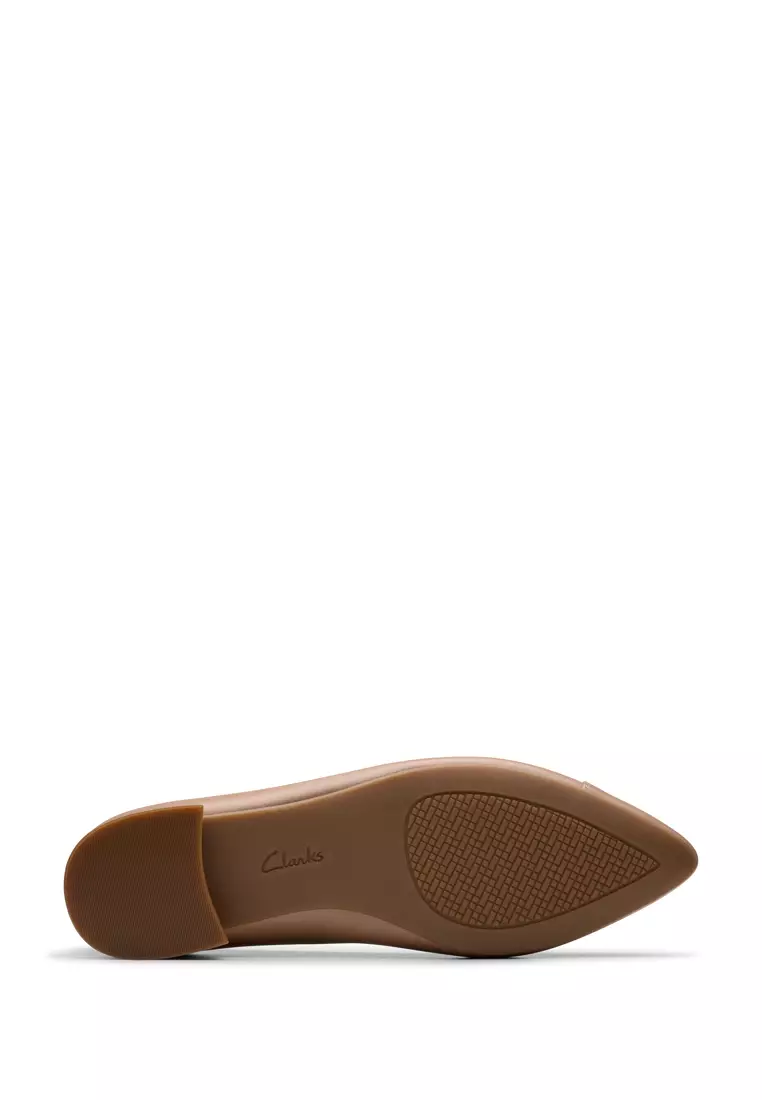 Womens Natalyn Wish Ballerina - Warm Beige Leather